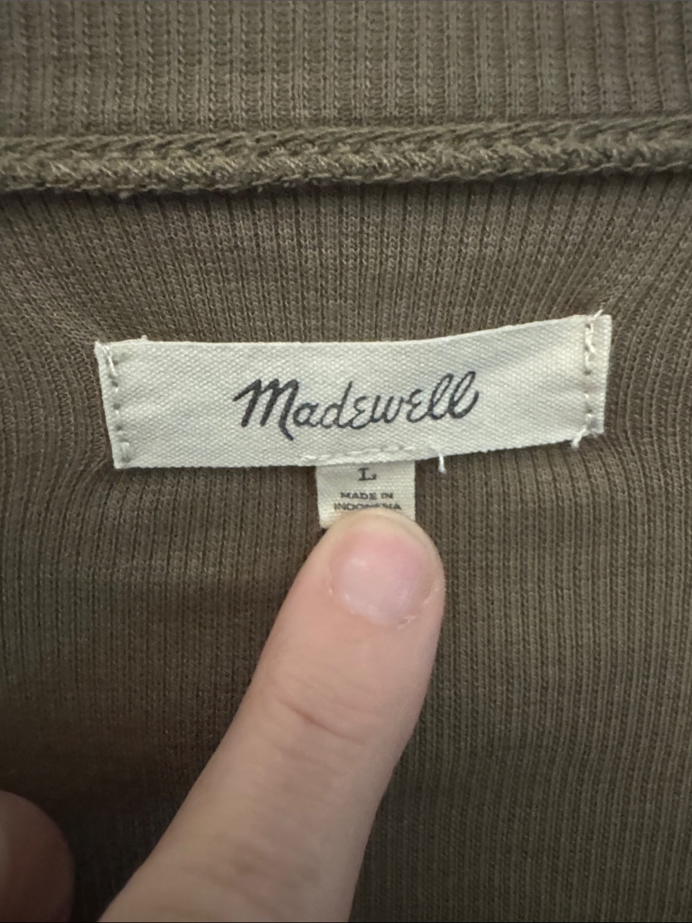 VGUC Madewell Drapey-Rib Henley Tee in Olive Green - Picture 4 of 7